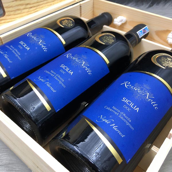 Tìm hiểu về hệ thống phân hạng rượu vang Ý Chai rượu vang Rosso di Notte Nero d'Avola Cabernet Sauvignon DOC vùng Sicilia