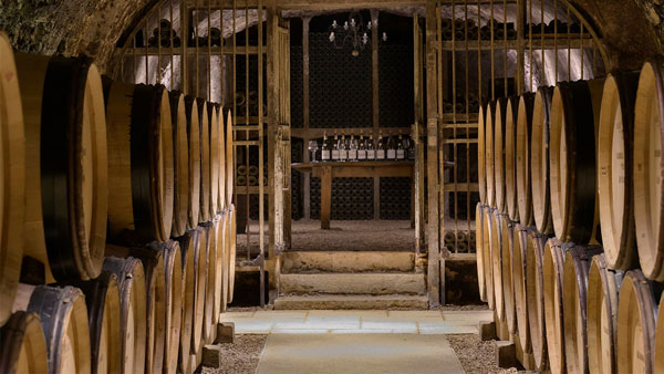 Vụ trộm rượu vang Grand Cru ở Burgundy Các chai rượu biến mất khỏi hầm rượu Maison Albert Bichot
