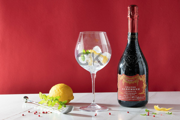 Grande Alberone Luxorius Sweet Sparkling Red Wine Rượu vang đỏ sủi tăm Grande Alberone Luxorius Sweet Sparkling Red Wine