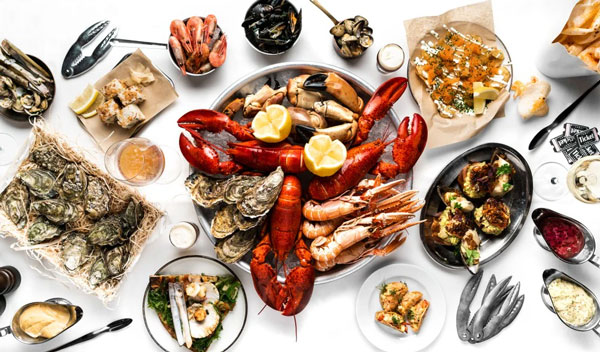 Ăn hải sản uống rượu vang gì? Mỗi món ăn hải sản phù hợp với các loại rượu vang khác nhau