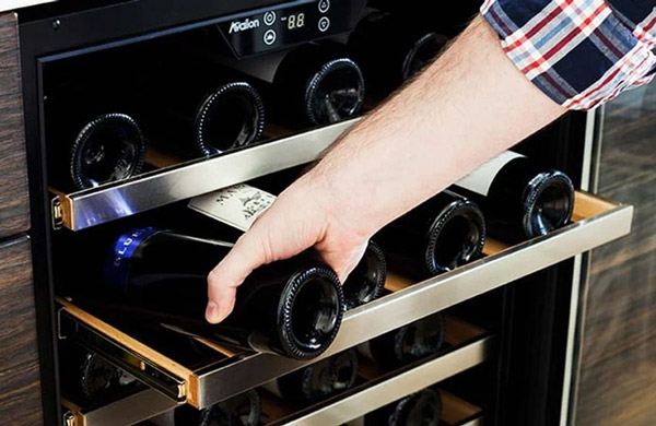 Hướng dẫn bạn 10+ cách bảo quản rượu vang Cách bảo quản rượu vang tốt nhất là dùng tủ lạnh rượu