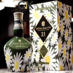 Royal Salute 21 Richard Quinn Daisy Edition