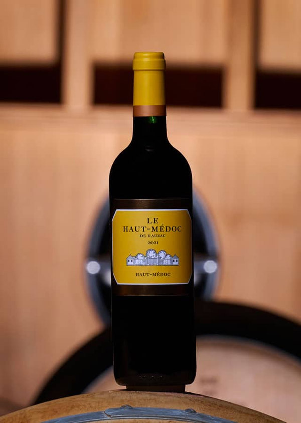 Chai rượu vang Le Haut-Medoc de Dauzac