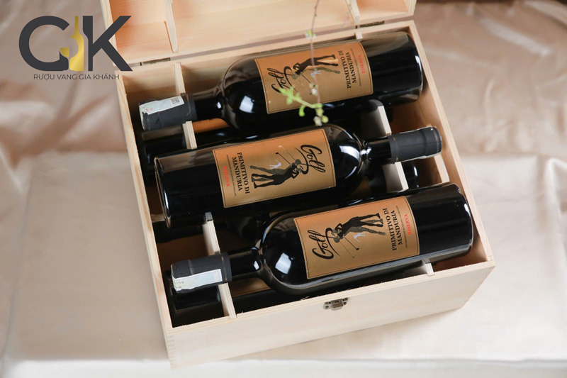Rượu vang Golf Primitivo di Manduria "Riserva"